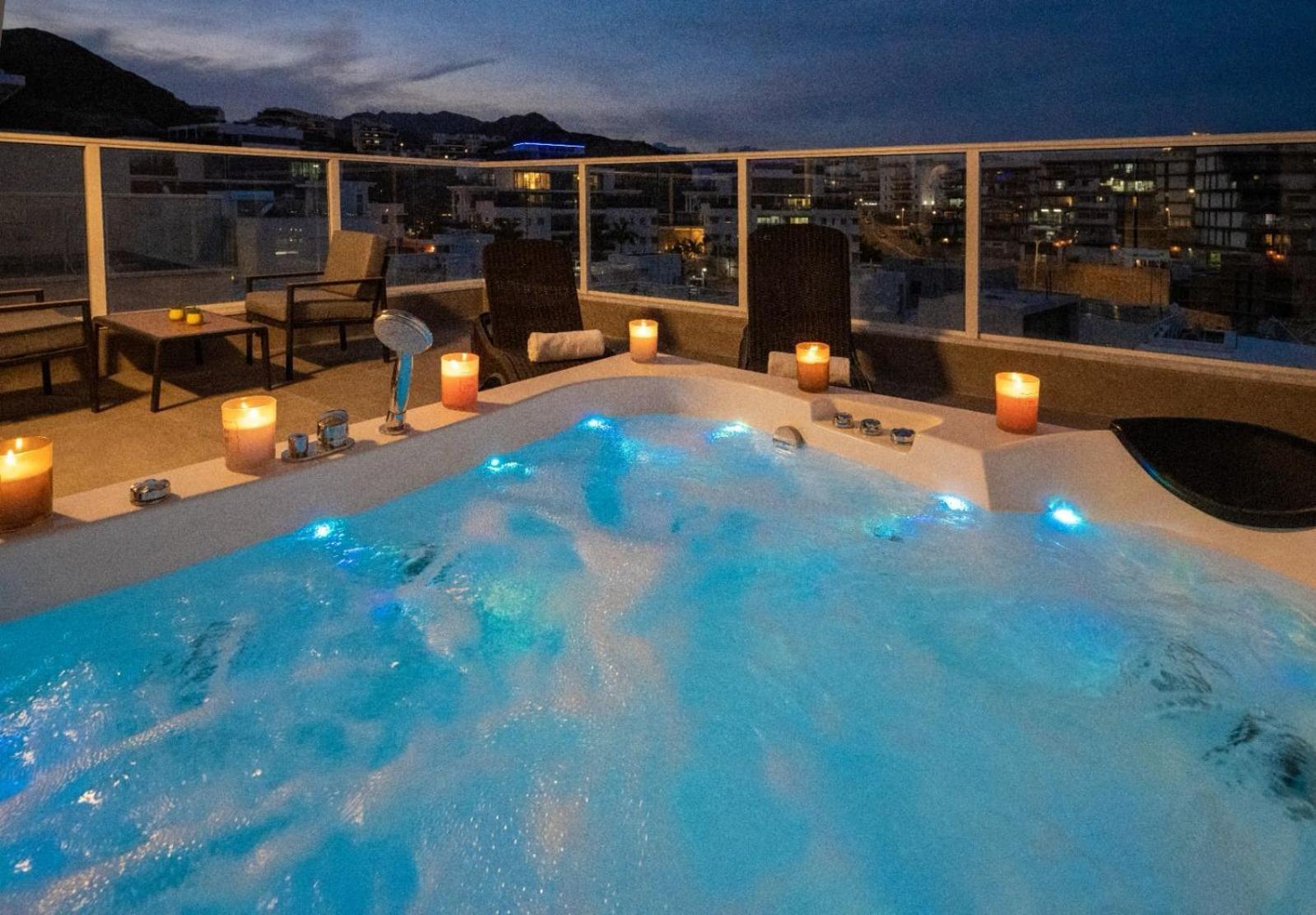 Mountain And Sea View - Penthouse With Private Pool Apartamento Eilat Exterior foto